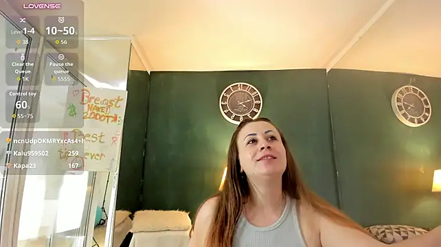 Aryanette Live Webcam on Stripchat