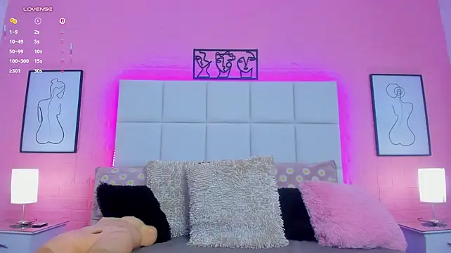 charlotte_kisss