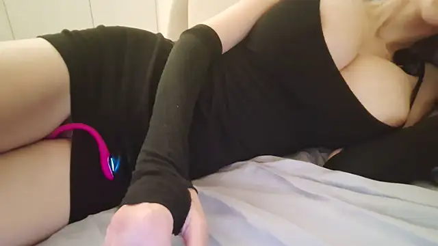 bustygirl98