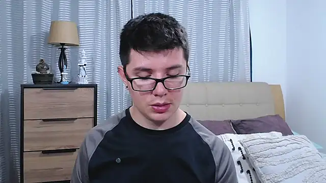 BlackFoXXX69 on Stripchat