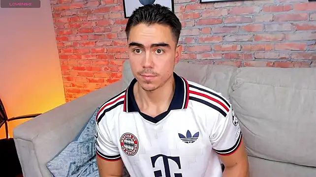 Mateo_Strong1