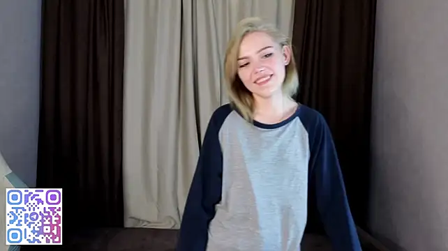 KarriKasel live cam on StripChat