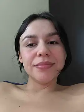 Daniela-rosee live cam on StripChat