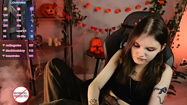 Dilara_xBaby live cam on StripChat
