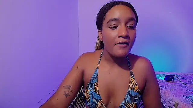 millysweetass live cam on StripChat