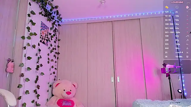 Nami__doll1 live cam on StripChat