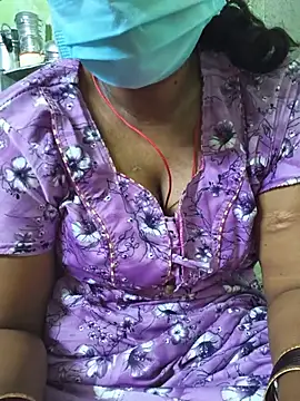 Tamilselviroja- live cam on StripChat