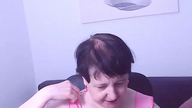 ChristaRose live cam on StripChat