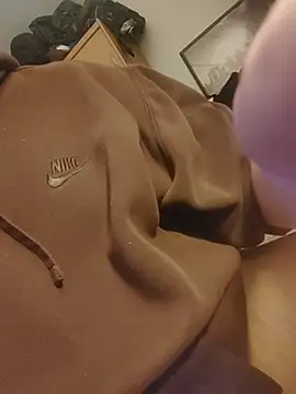 GeorgesBoar live cam on StripChat