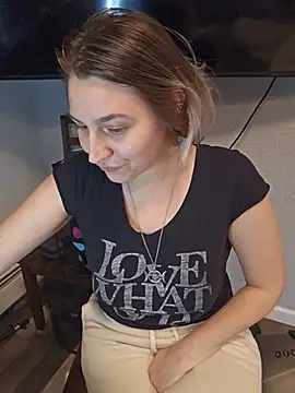 scarletsweb (G young) - usetipmenuSQUIRT highest tipper = :gift: