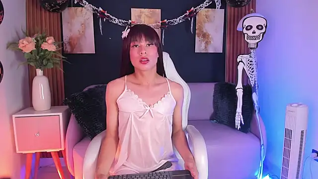 chloe_lombardi (T teen) - spank ass x10