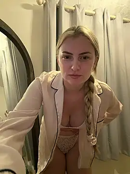 Megoliviasweet_ webcam
