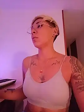 MiaMorgan_