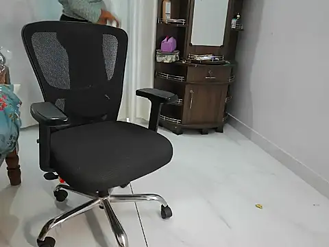 mallu-mayakutty-tamil