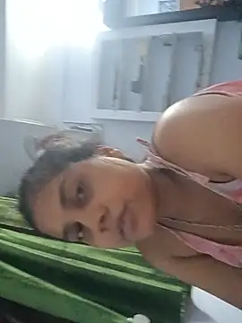 hotmollika webcam