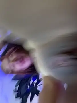 FoxyLauren webcam