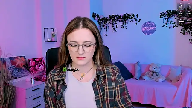 luna_berryy live cam on StripChat