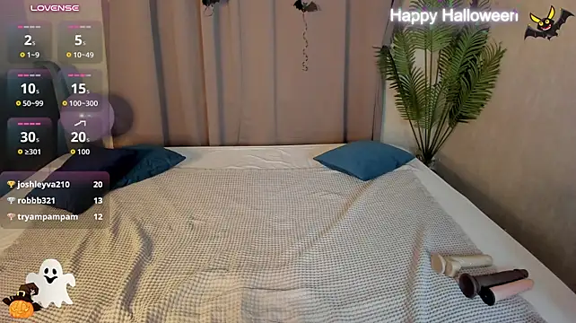 Casey_Sweeet live cam on StripChat