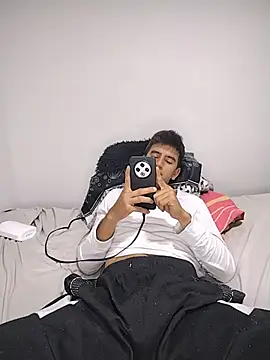 alex_hunter_hot live cam on StripChat