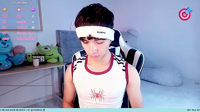 Niico_Cruz live cam on StripChat