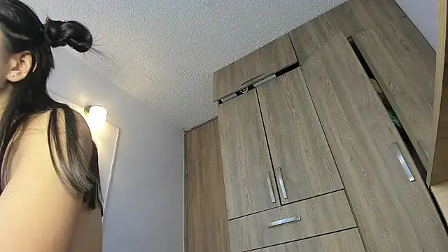 horny_adiction webcam