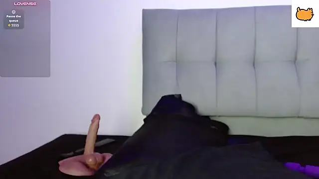 Moon_Ashley_