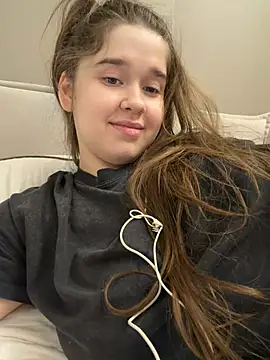 HornyGirlH