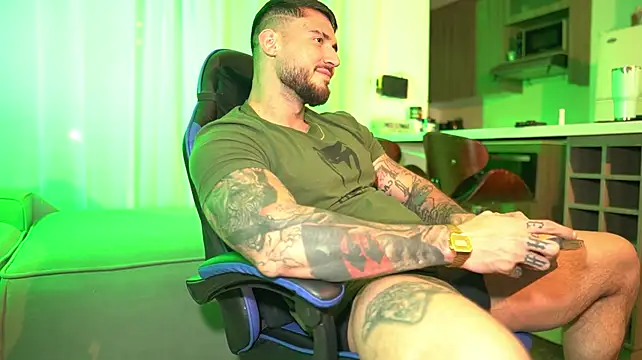 Dimitri Sullivan（DimitriSullivan_）
