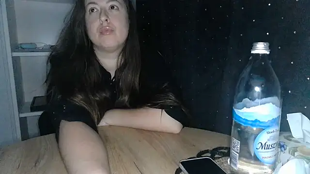 Monia9530 webcam