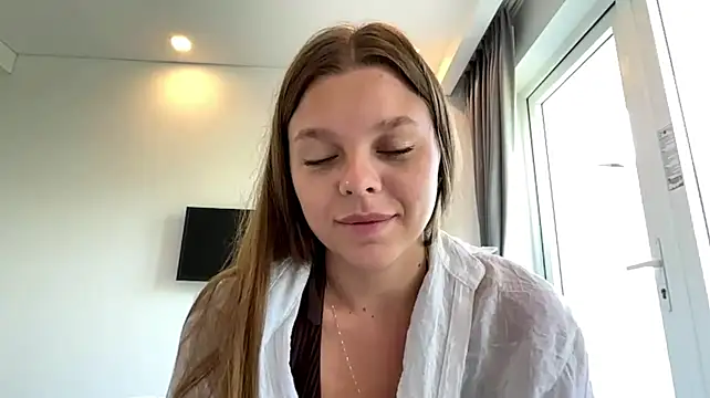 AmieLendor live sex cam