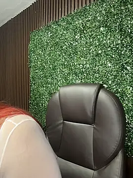 Karen18_boobs
