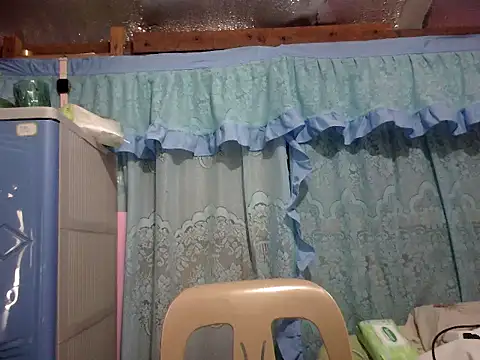xxdreamgirl69 (F young) - Can u be my lover?:)