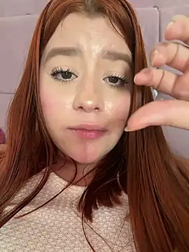 Lily_Valencia