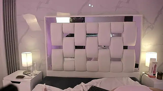 AngelaBeker_