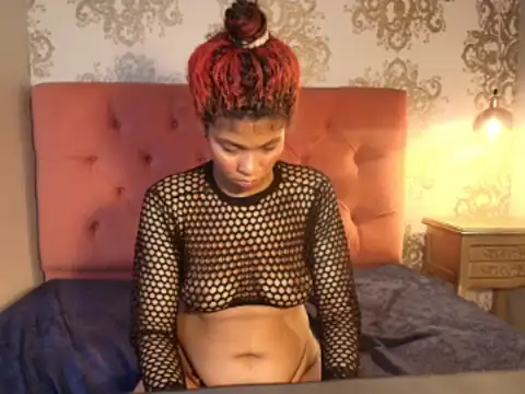 CloeEbony