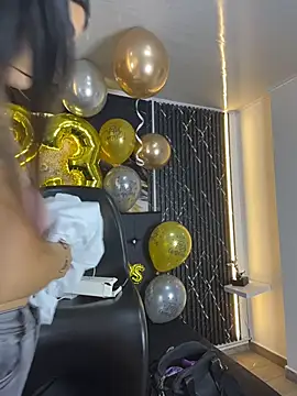 Zoee_Off1
