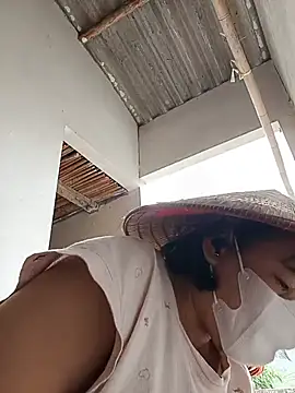 Lyna_sexy24