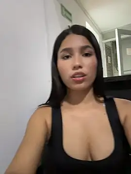angel_cute19 (F teen) - 3 spanks
