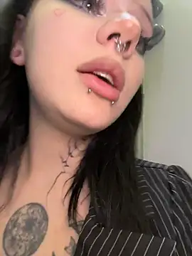 sukidaa (F young) - Slap boobs both