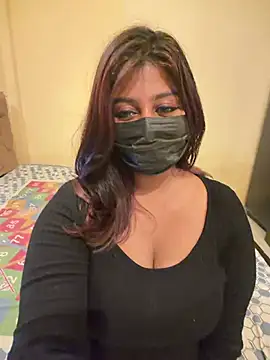 NaughtyZoya webcam