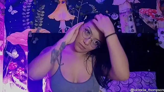 victoriia_thompson (F teen) - suck dildo + deepthoath