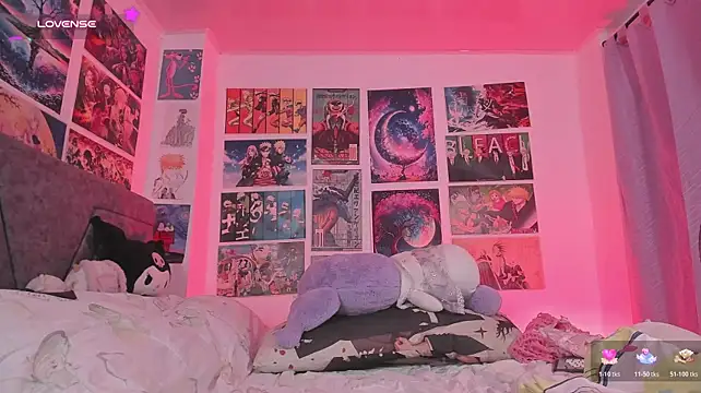 MissCurvyTop