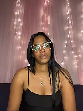 FlorSalvaje_ live cam on StripChat