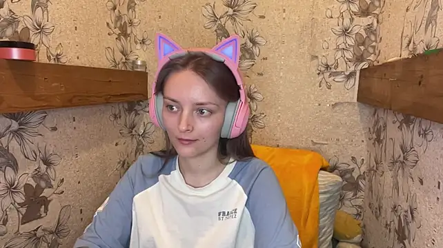 EmyMiu live cam on StripChat