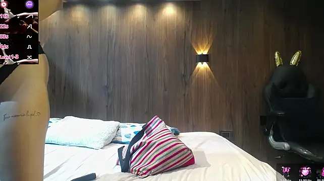 _durgahemalatha_ live cam on StripChat