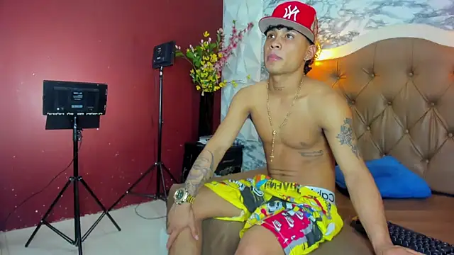 Damian-Lux live cam on StripChat