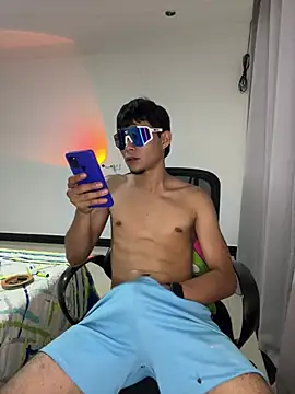 Anderrr01 live cam on StripChat