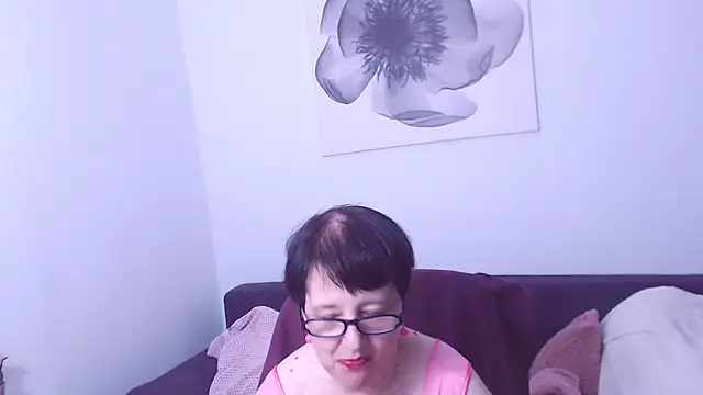 ChristaRose live cam on StripChat