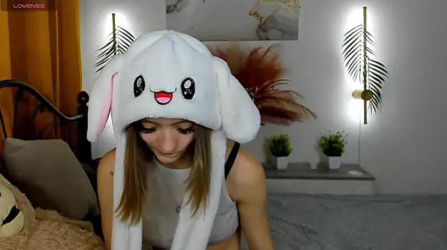 Lo1Ly_Pol1ypop live cam on StripChat