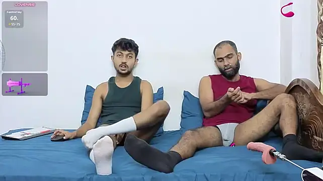 DesiDaddyandSon live cam on StripChat